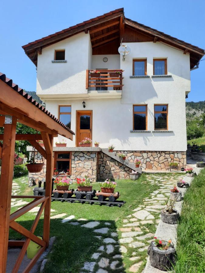 Вила Здравец Yagodina Eksteriør billede